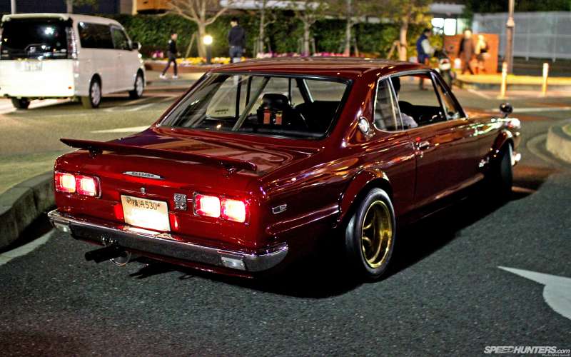 Nissan_Skyline_GTR_Classic_Car_tuning_reflection_lights_1920x1200.jpg